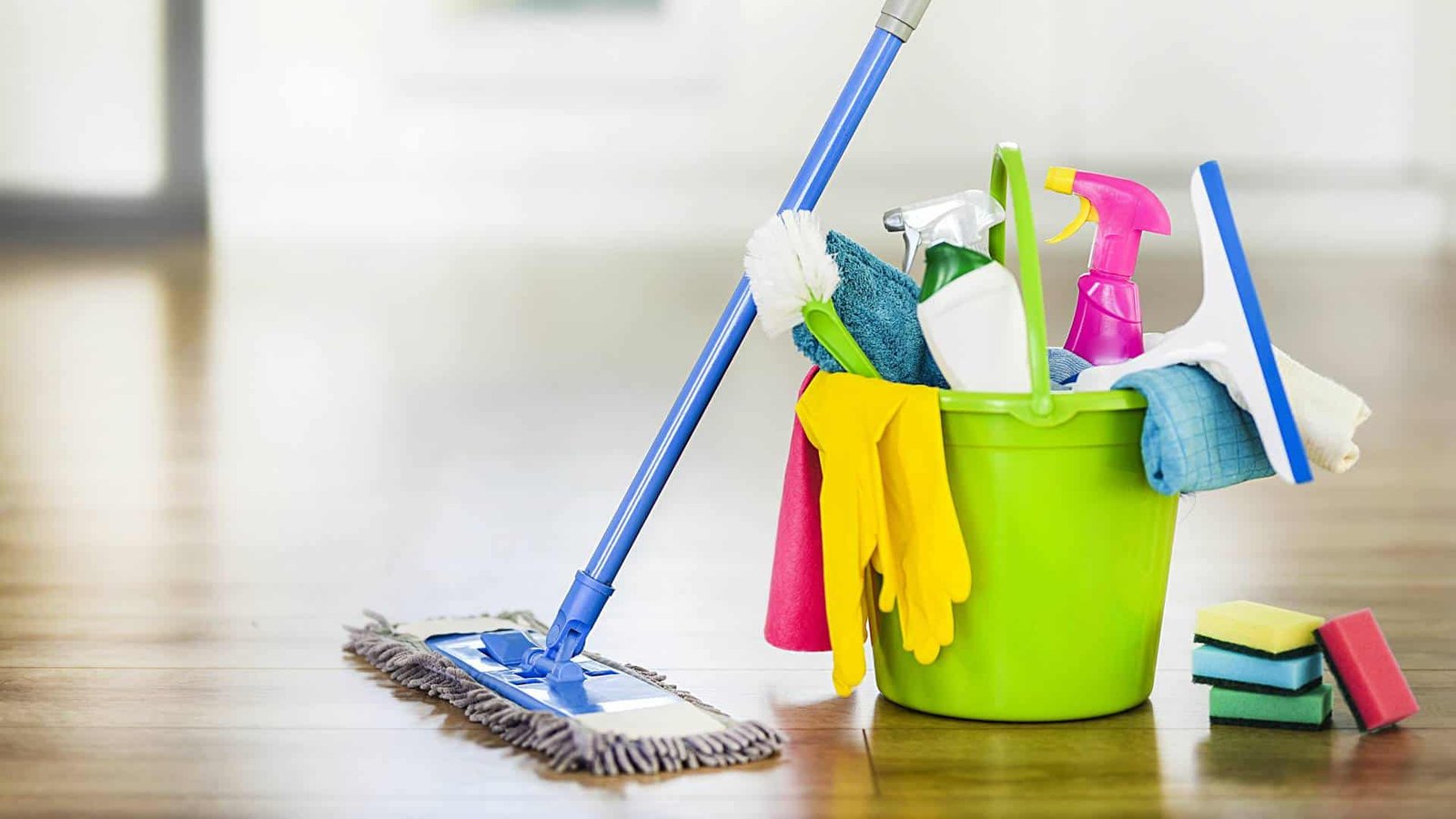 Schoonmaakmaterialen gebruikt voor professionele schoonmaakdiensten